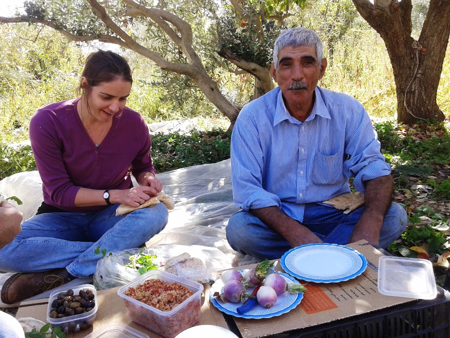 On darb el karam, meet the farmer and eat traditional food